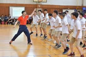 什么是“四川麻将”里的自摸加番？解析其对激进策略的诱导。（解读四川麻将自摸加番：为何会诱导更激进的策略）